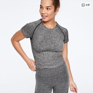Victoria's Secret Sport- Size Medium- Seamless Heather Gray Short Sleeve Tee